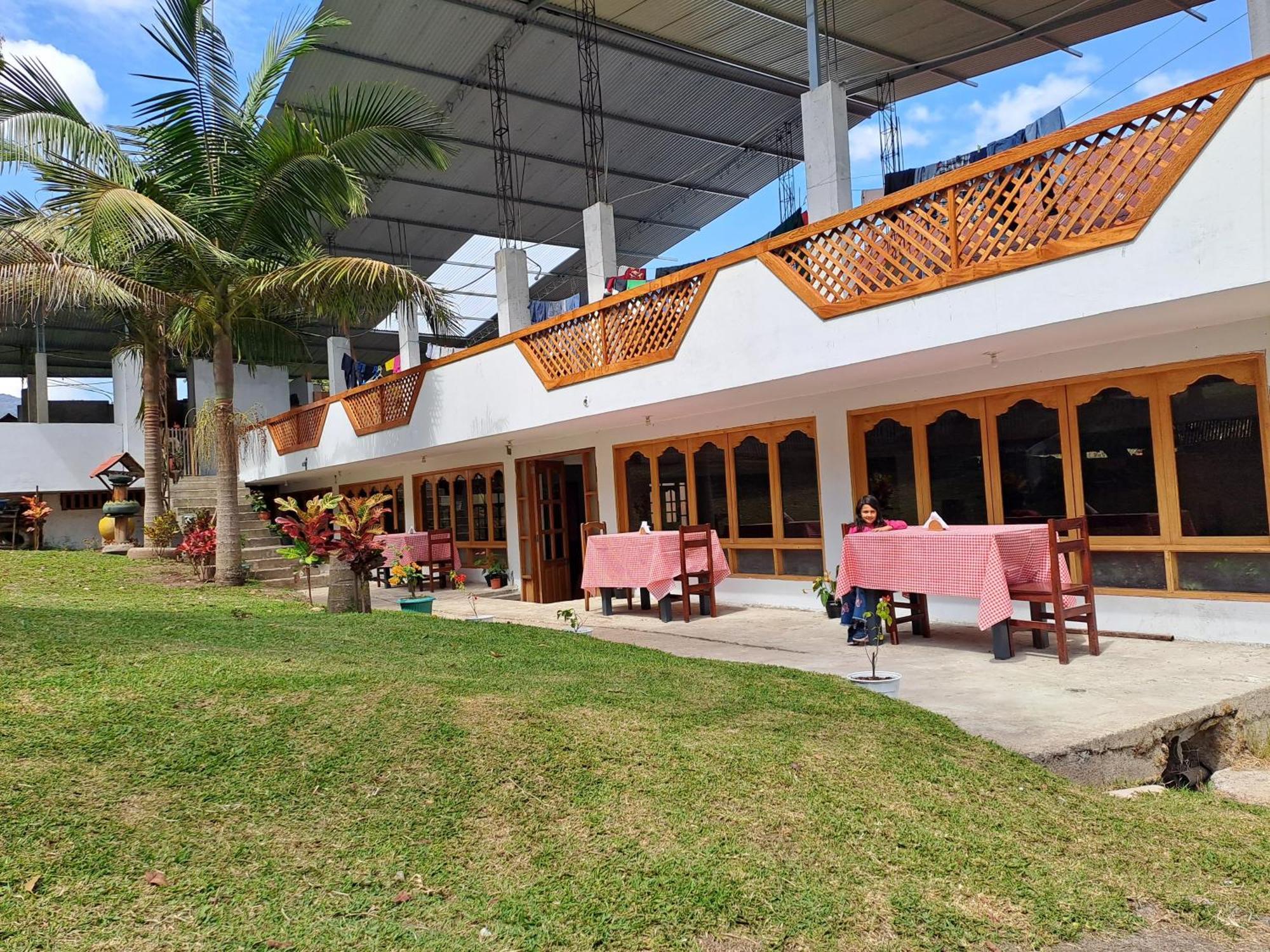 Hotel La Ramada De Mama Elena Oxapampa Exterior foto